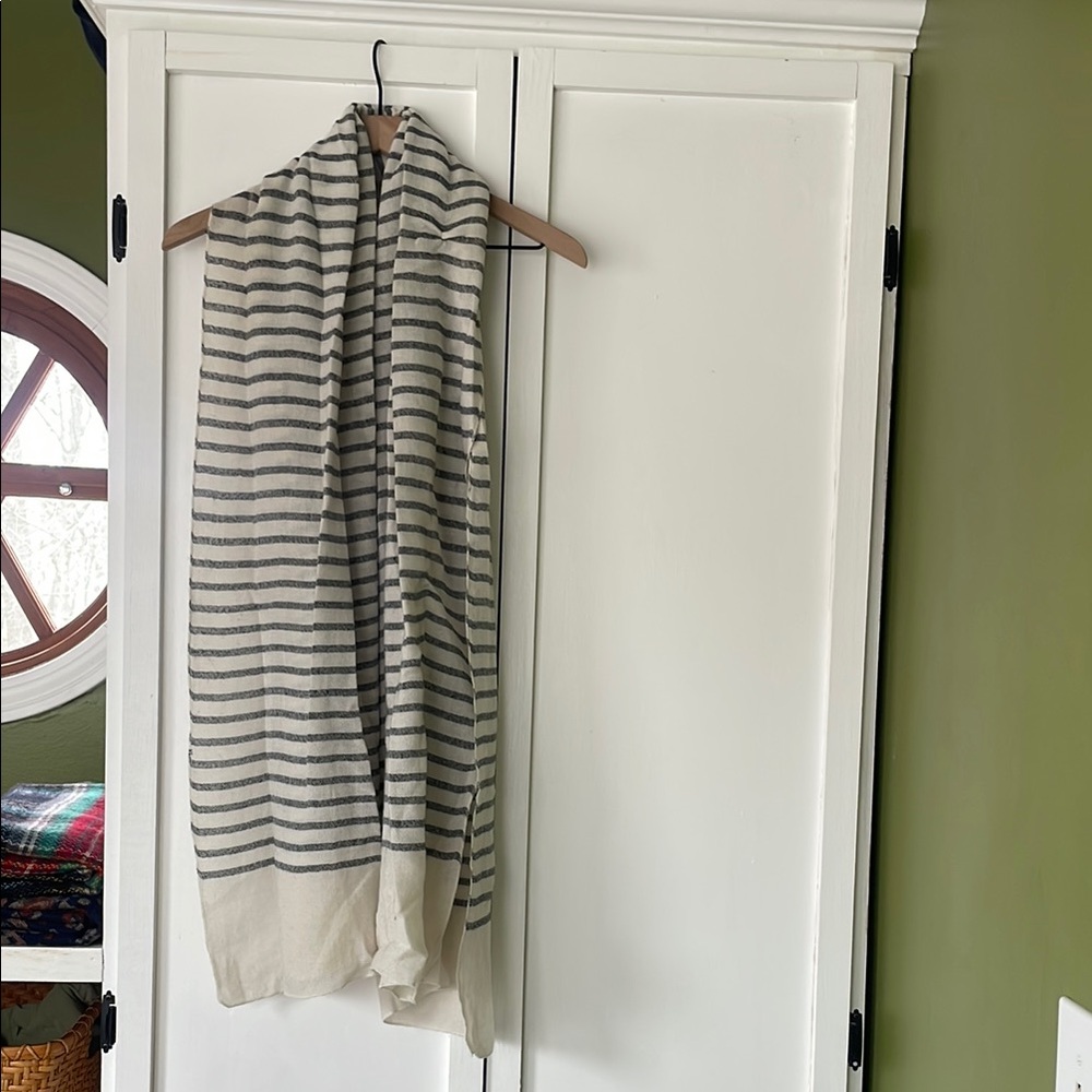 Striped Gray and Cream Scarf